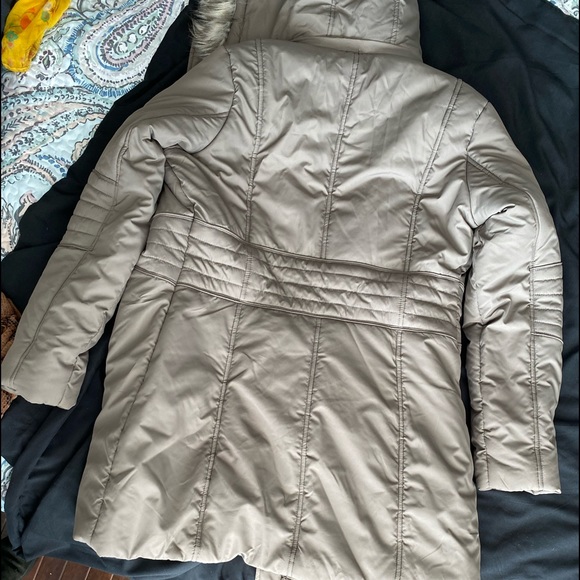 Below Zero Coat by Rothschild - Picture 5 of 7